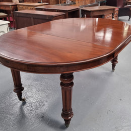 Amazing Victorian round Mahogany extension table. It comes with one extension leaf which can be added to the center of table when required. Sourced Locally and in good original detailed condition.