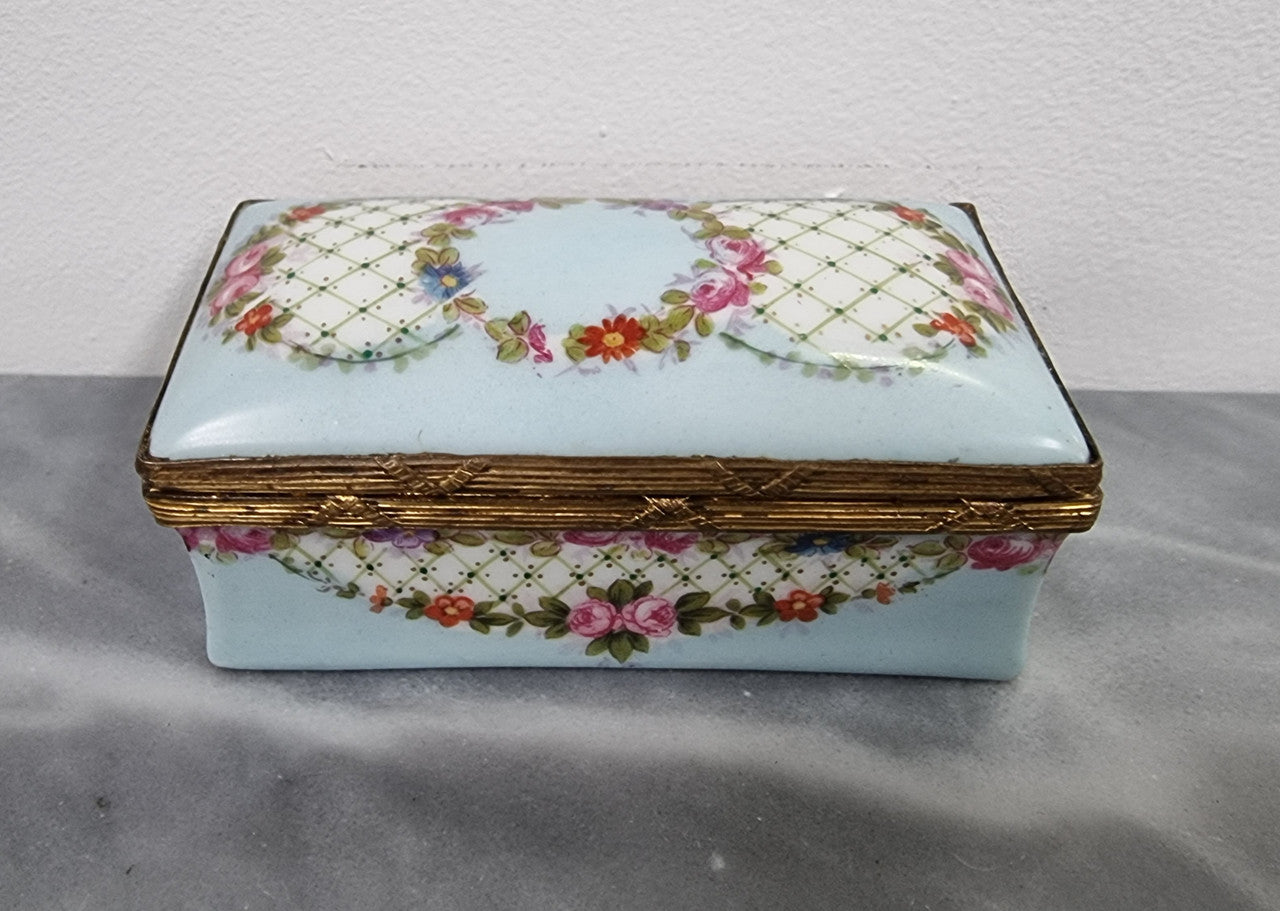 Beautiful Rare Antique German Porcelain Limoges Style Stamp Box