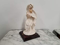 Vintage Giuseppe Armani “Madonna and Child” Figurine Retired | Antique & Vintage | Moonee Ponds Antiques | Australia Wide Delivery