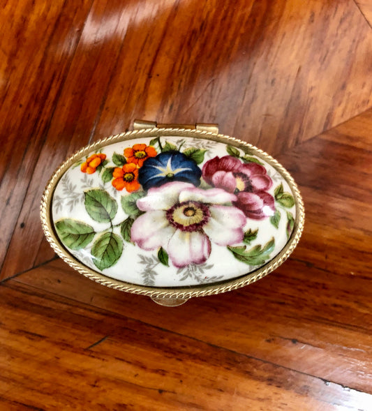 Vintage Engraved Pill Box