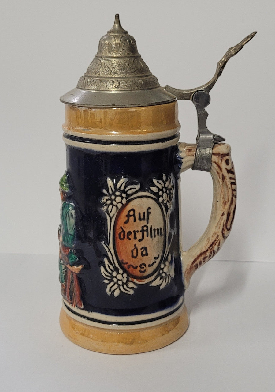 Small Vintage German beer stein marked made in the federal republic of Germany underneath. It is in good original condition, please view photos as they help form part of the description.