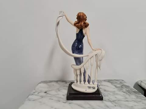 Vintage Giuseppe Armani figurine 1463C, “Some Enchanted Evening” Limited Edition Certificate 121/3000. 

New in Original Packaging.