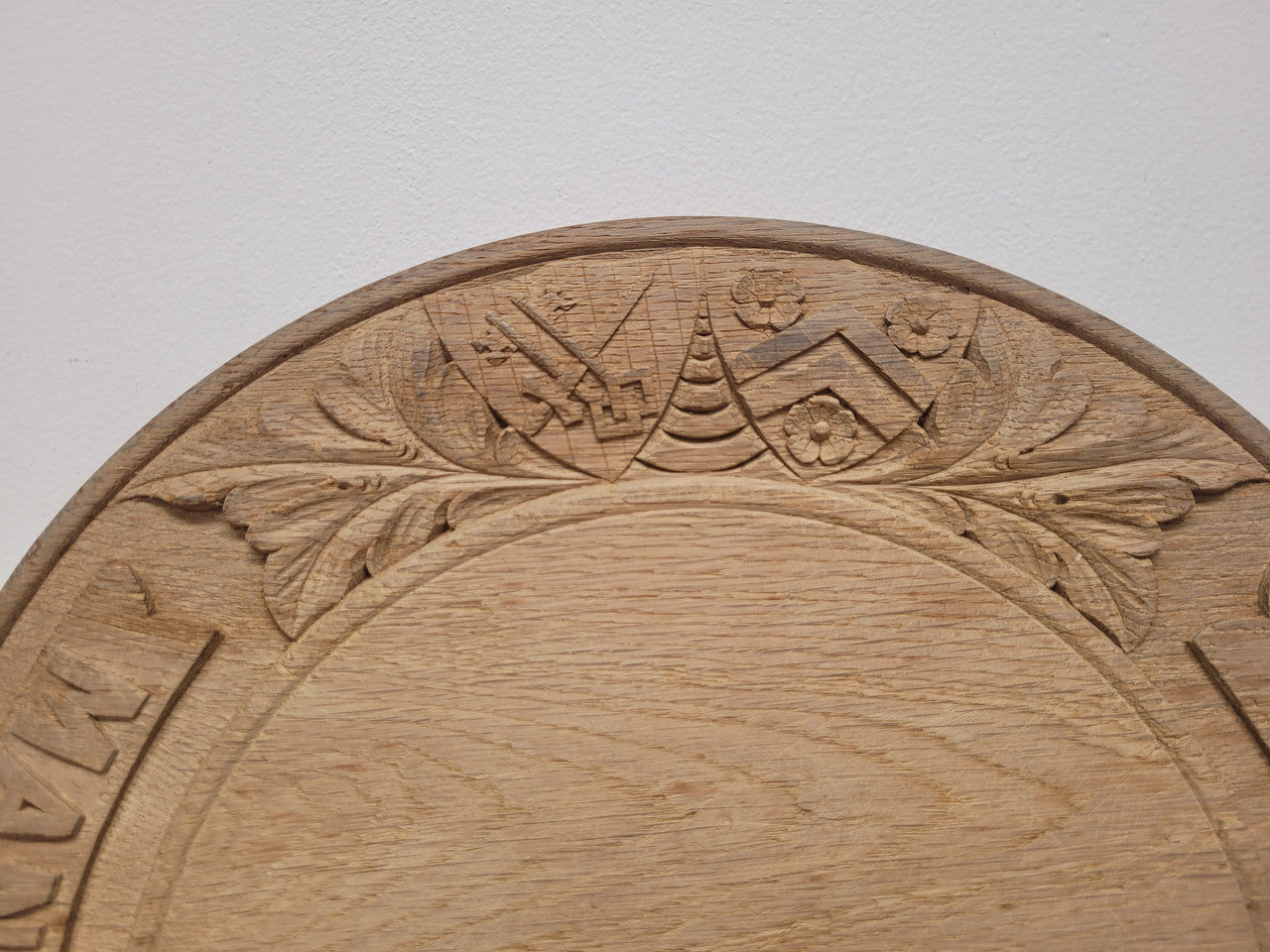 Antique Circular Oak Bread Board Carved with “Manners Makyth Man” & the Arms of Winchester College England | Antique & Vintage | Moonee Ponds Antiques | Australia Wide Delivery