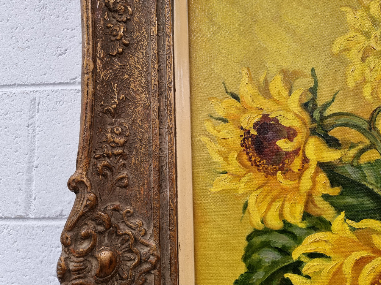 French signed oil on canvas depicting sunflowers in an attractive gilt frame. It is in good original detailed condition and has been sourced from France.