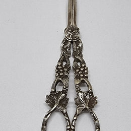 Antique Silver Plate grape shears. It has been sourced from locally and is in good original condition. Please see pictures to form part of the description.