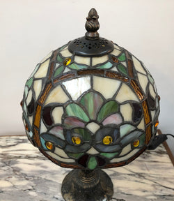 Lovely Tiffany Style Table lamp | Antique & Vintage | Moonee Ponds Antiques | Australia Wide Delivery