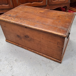 Pine Trunk-Blanket Box