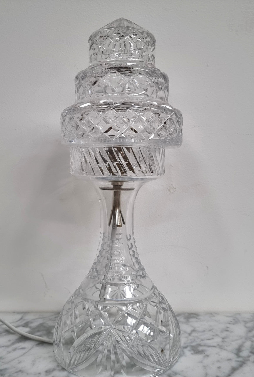 Beautiful 20th Century mushroom shaped cut crystal decorative table lamp. It has been rewired to Australian standards and is in good original condition.