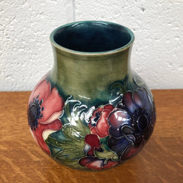 Anemone pattern hand-painted Moorcroft vase, in good condition.