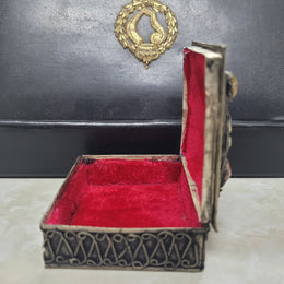 Antique Asian Silver and Agate trinket box. In good original condition.