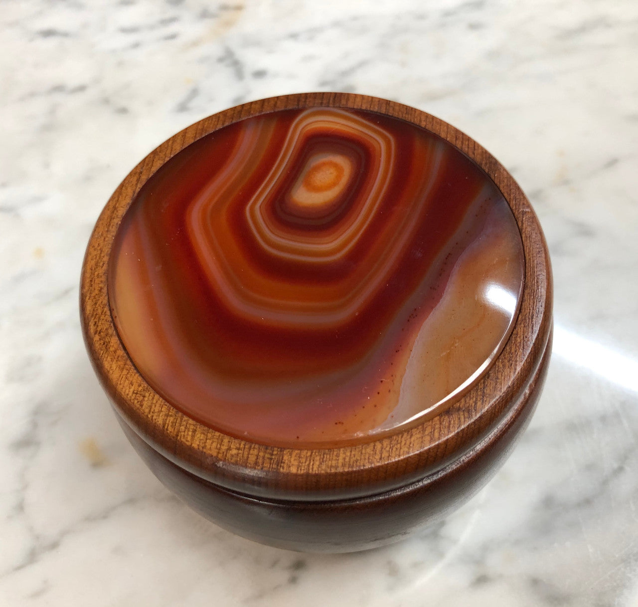An Australian Blackwood & Agate Round Box | Antique & Vintage | Moonee Ponds Antiques | Australia Wide Delivery