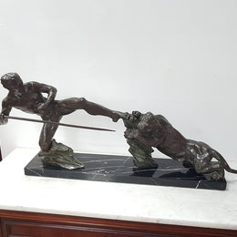 French Art Deco P. Berjean "chasse a la Lionne" Bronze