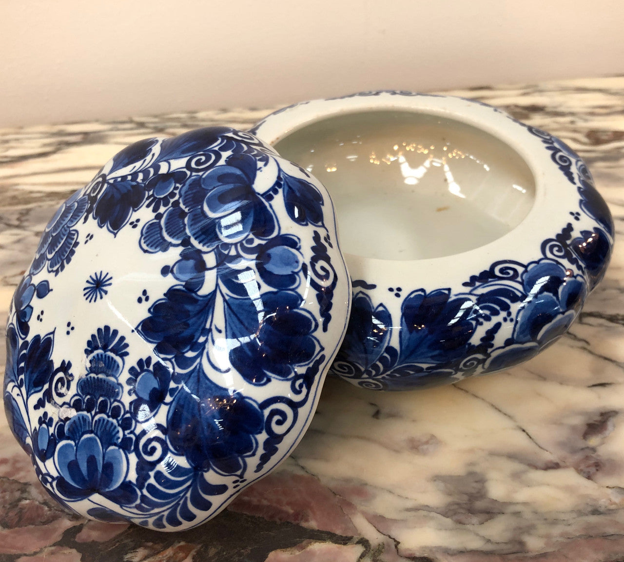 Beautiful Delft Lidded Bowl | Antique & Vintage | Moonee Ponds Antiques | Australia Wide Delivery