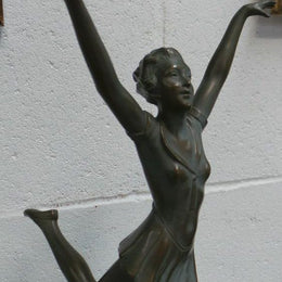 Art Deco Sculpture By La Danseuse