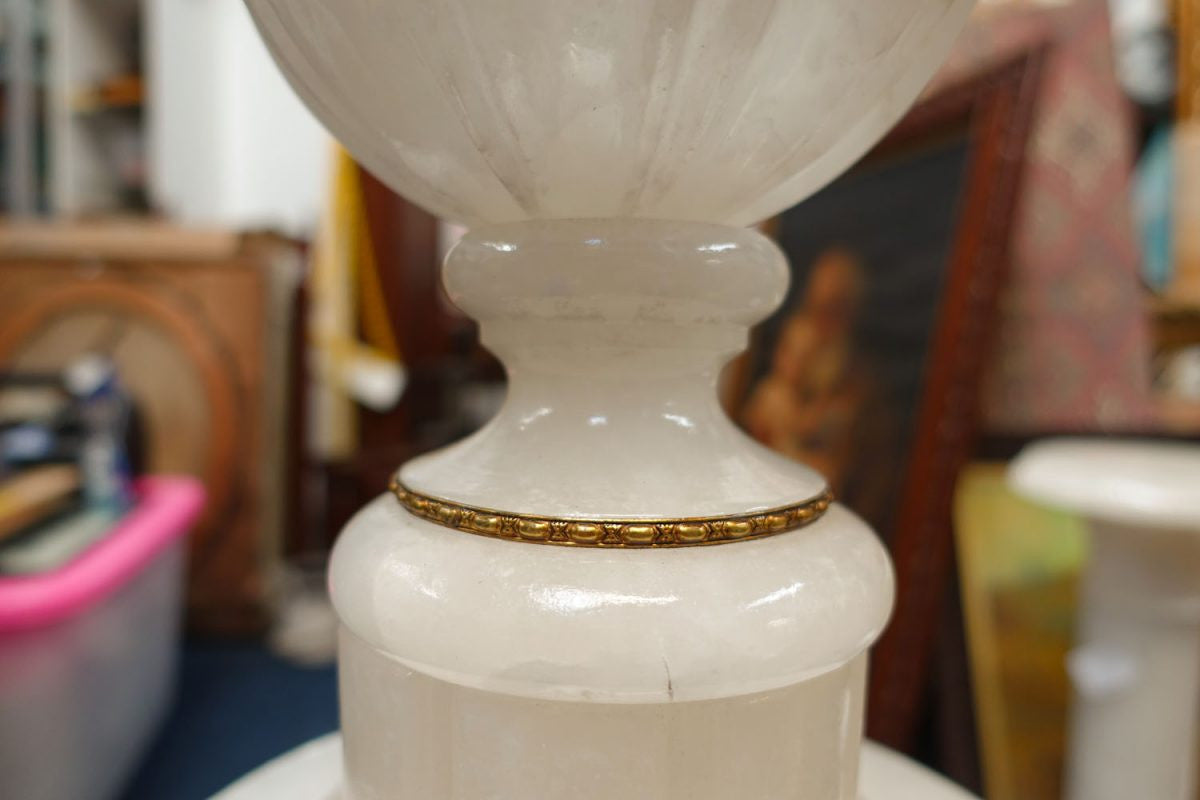 Vintage Italian Alabaster Pedestal With Urn Lamp