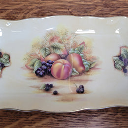 Lovely Aynsley orchard gold serving tray, in good orginal condition. Please view photos as it forms part of the description.