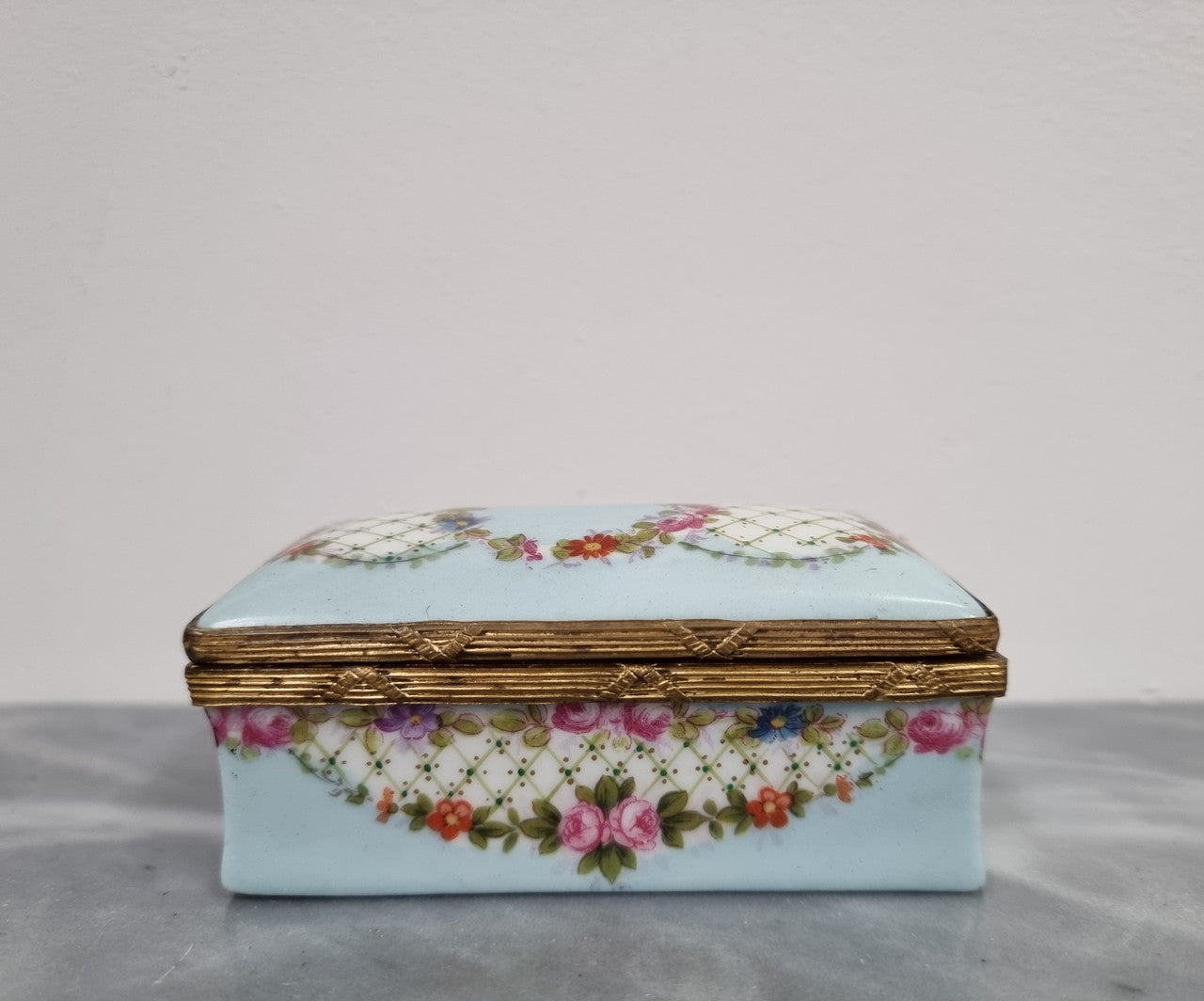 Beautiful Rare Antique German Porcelain Limoges Style Stamp Box