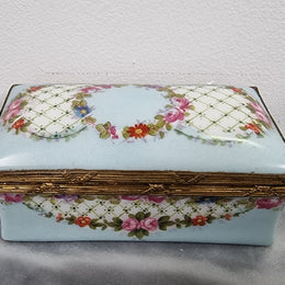 Beautiful Rare Antique German Porcelain Limoges Style Stamp Box