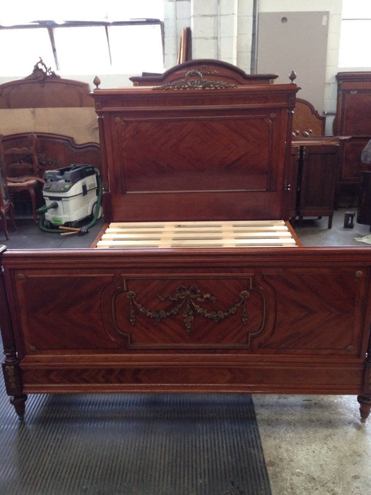 Queen Size Louis Xvi Style Bed