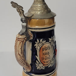 Small Vintage German beer stein marked made in the federal republic of Germany underneath. It is in good original condition, please view photos as they help form part of the description.