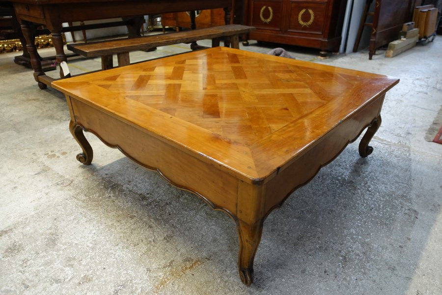 French Provincial Style Coffee Table | Antique & Vintage | Moonee Ponds Antiques | Australia Wide Delivery