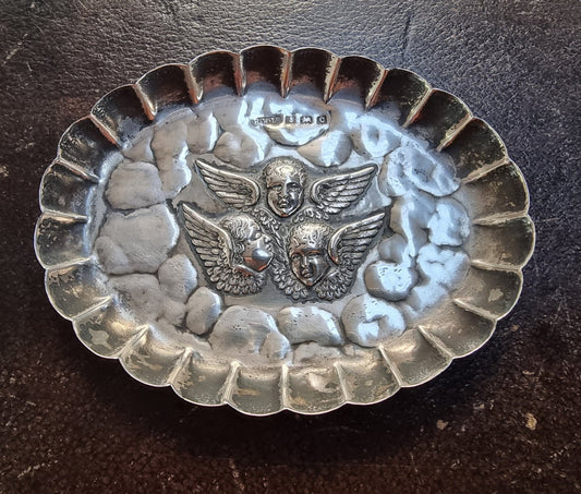 Antique Silver Very decorative and pretty Birmingham Silver Cherub Pin Tray . In good original condition.