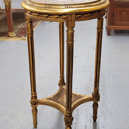 Late 19th Century French Louis XVI style round marble top side table/ lamp table. It is in good original detailed condition and has been sourced from France.