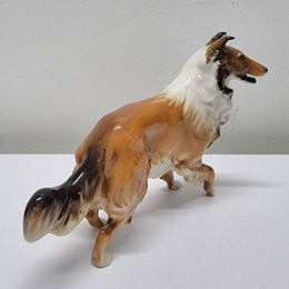 Rare Hutschenreuther Collie dog figurine. It is in good original condition and has been sourced locally. Please view photos as they help form part of the description.