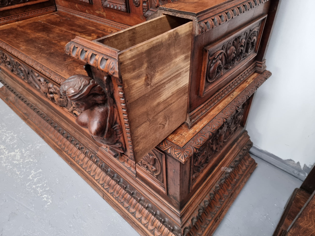 18th Century Carved Italian Renaissance Style Hall Seat | Antique & Vintage | Moonee Ponds Antiques | Australia Wide Delivery