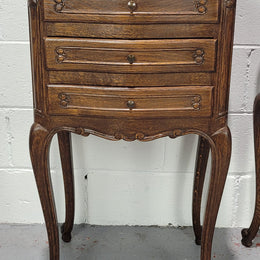 Lovely Louis XV style oak bedside cabinets with three drawers. In great original detailed condition.