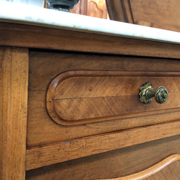 A beautiful pair of French walnut, marble top bedsides with a drawer and cupboard in good condition.
