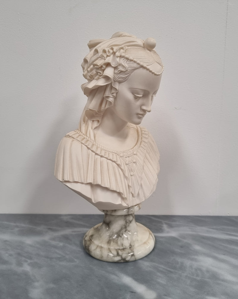 A Giannelli signed Angelica Maria bust on a white marble base. It is in good original condition with no faults.