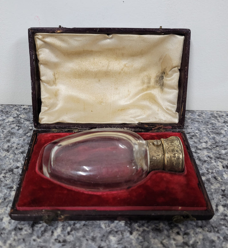 Rare Antique rock crystal and silver gilt perfume bottle in its original case by Thomas Diller of London. It is in good original condition, please view photos as they help form part of the description.