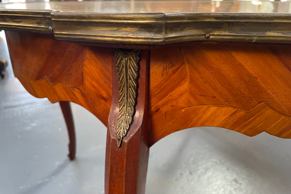 French Louis XV style marquetry inlaid marble top coffee table. In good original detailed condition.