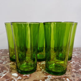 Set of 8 French Green Duralex drinking glasses. They are in good original condition with no chips or cracks, please view photos as they help form part of the description.