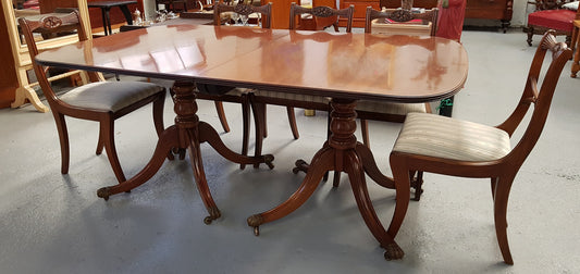 Good Quality Vintage Mahogany Regency Style Extension Table Dining Setting