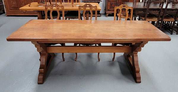 French Oak Pedestal Base Farmhouse Extension Table.  Good original condition - very hard to find.