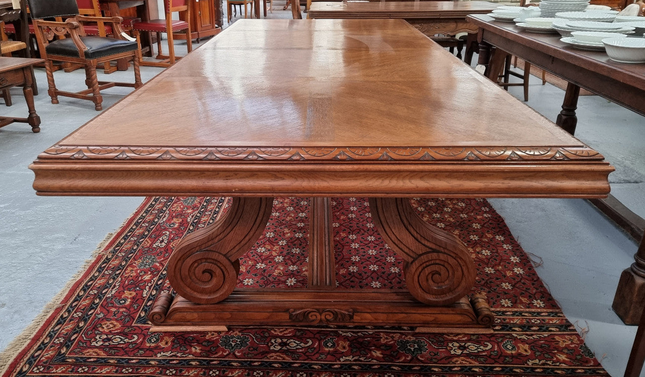 Beautiful Spanish style Oak dining table with a lovely carved border. Sourced in France and in good original detailed condition.