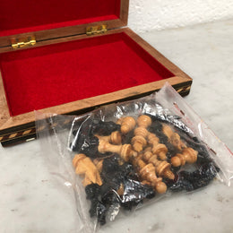 Vintage inlaid folded chess board box with pieces inside. In good clean original condition.
