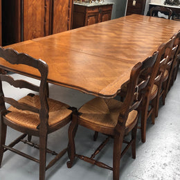 Stunning French Louis XVth style large Extension table