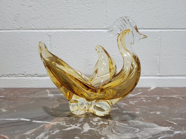 Murano style golden yellow glass bird bowl. In good original condition with no chips or cracks.