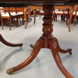 Good Quality Vintage Mahogany Regency Style Extension Table Dining Setting