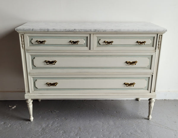 Charming Vintage French Louis 16th style original chalk painted chest of four drawers. It has been sourced from France and in good original condition.