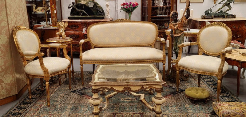 French Louis XVI style salon lounge suite with amazing like new upholstery. In good original condition and with like new fabric upholstery with very little sign of use. Please request more photos if required as they help form part of the description.