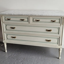 Charming Vintage French Louis 16th style original chalk painted chest of four drawers. It has been sourced from France and in good original condition.