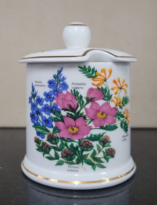 Fortnum & Mason Piccadilly London England floral decorated covered honey/jam pot. It is in good original condition with no chips or cracks, please view photos as they help form part of the description.