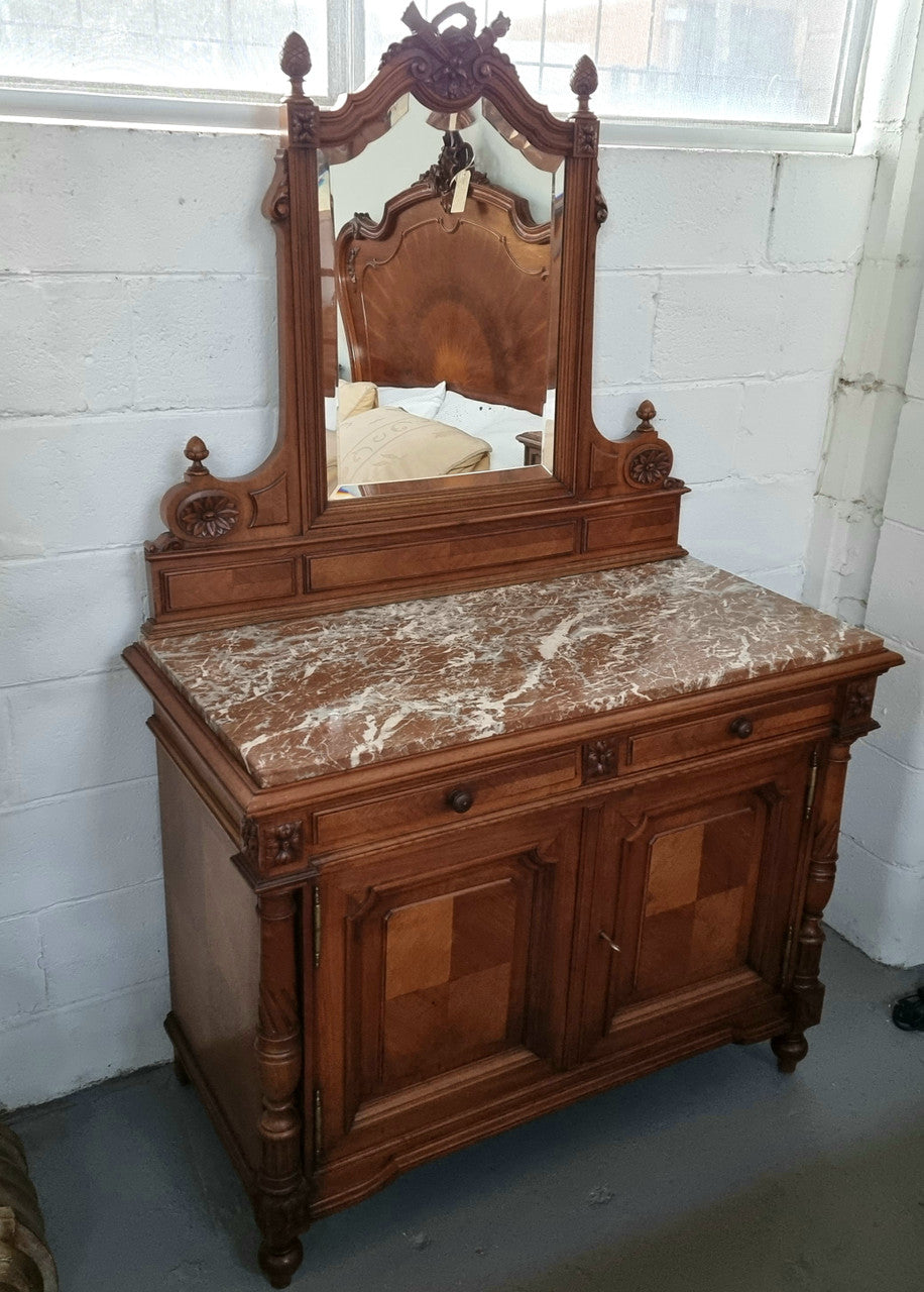Beautiful 19th Century Walnut Dressing Table