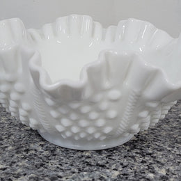 Charming frilled edge “Fenton” milk glass bowl. It is in good original condition, please view photos as they help form part of the description.